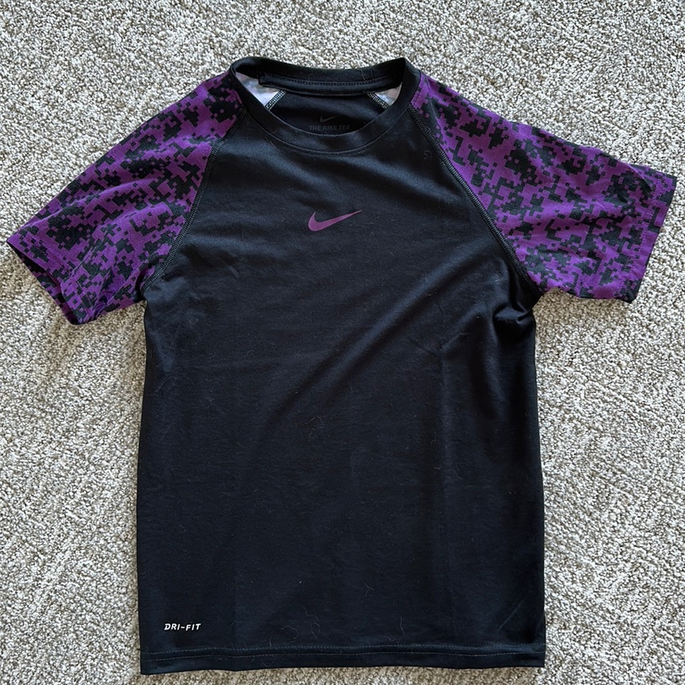 Nike DRI-FIT boys tshirt